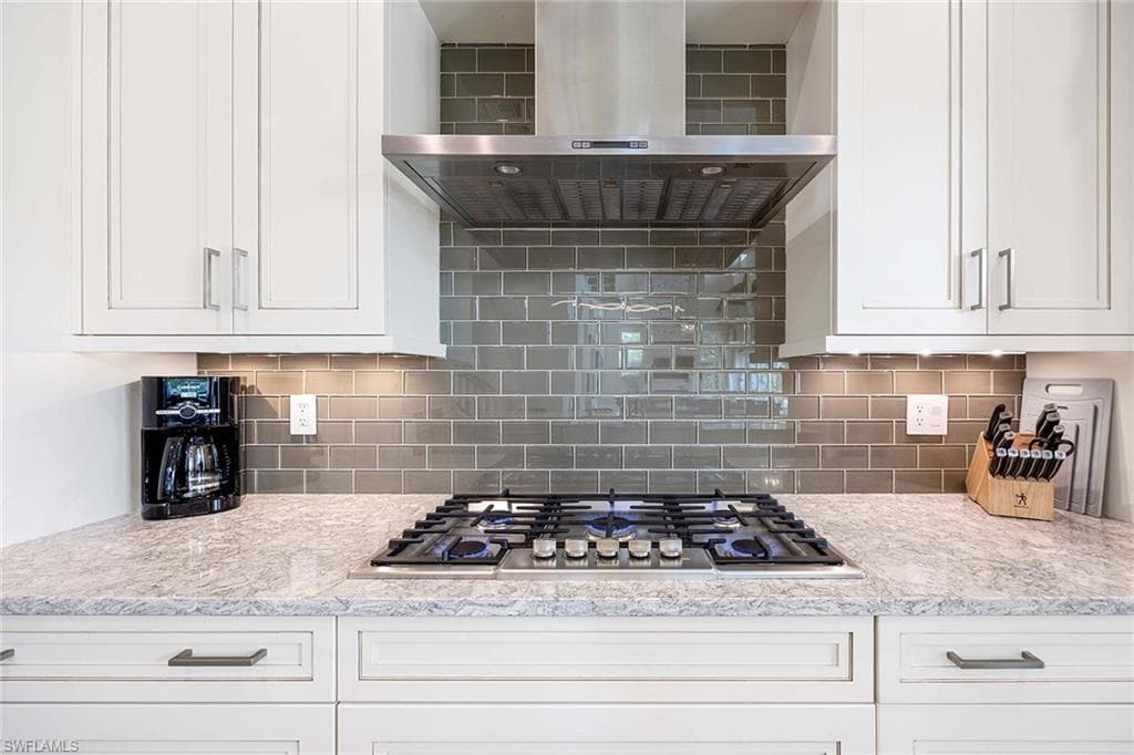 9171 Mercato LN, NAPLES FL 34108-13