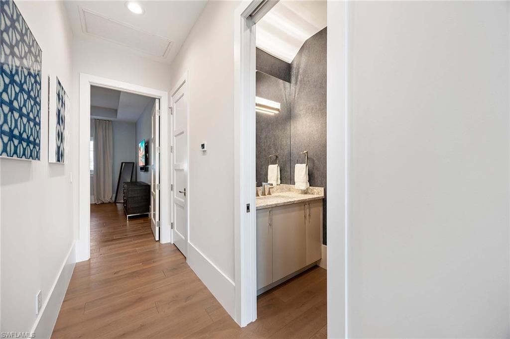 9171 Mercato LN, NAPLES FL 34108-30