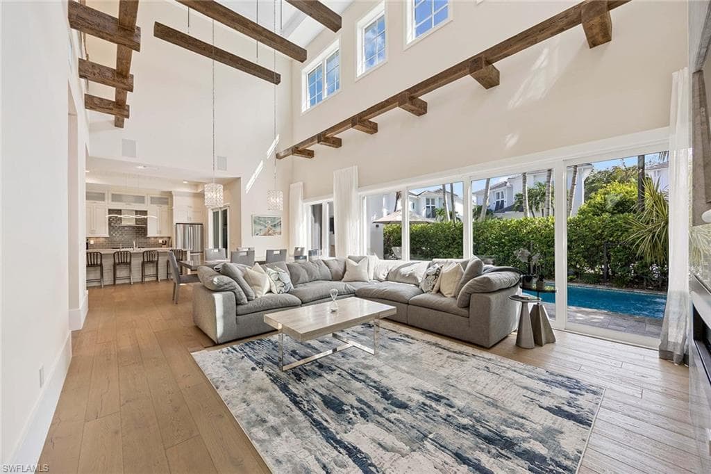 9171 Mercato LN, NAPLES FL 34108-3