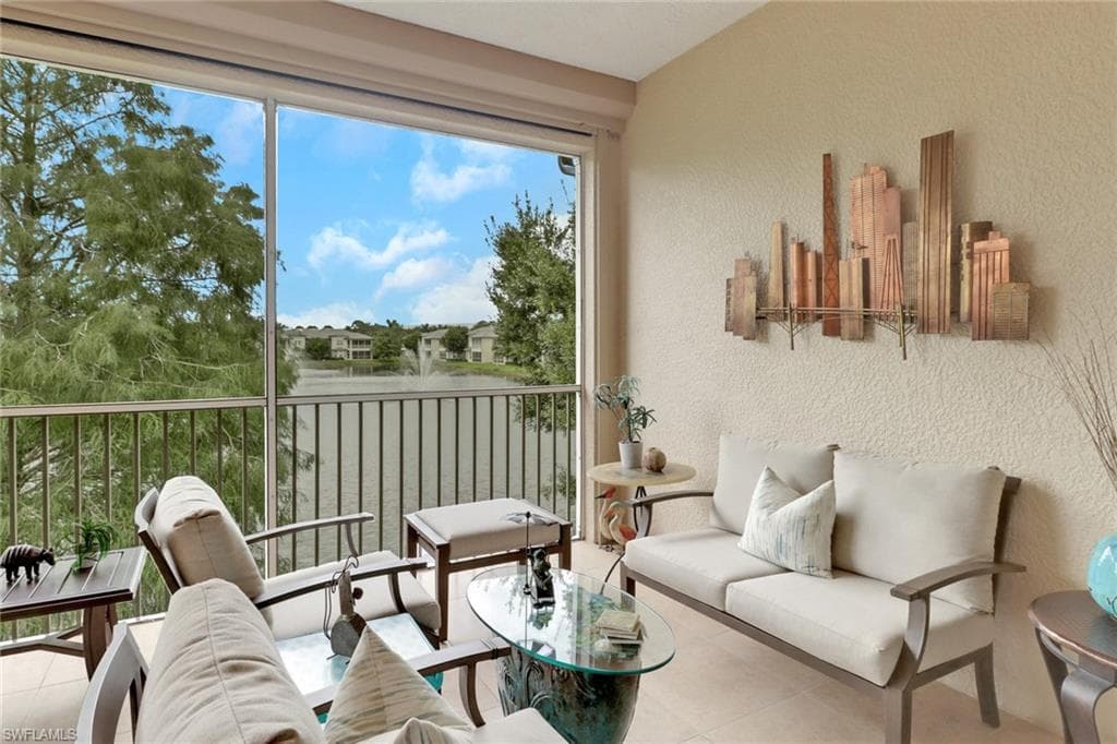 3620 Lansing LOOP # 202, ESTERO FL 33928-23