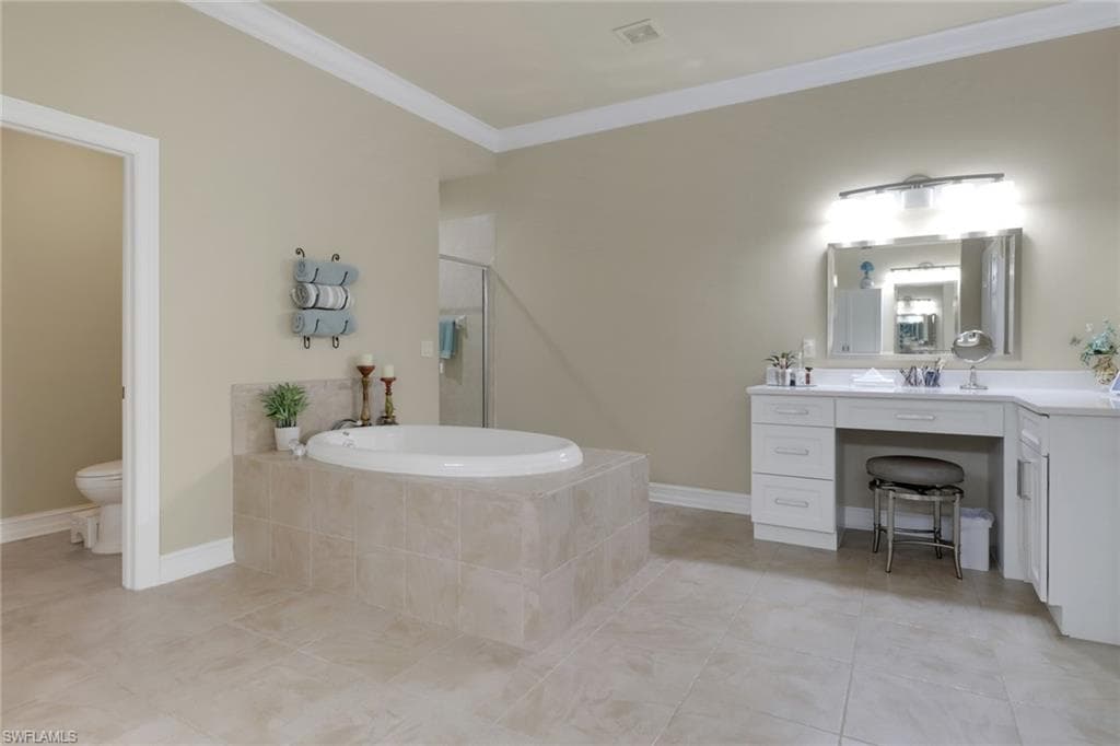 3620 Lansing LOOP # 202, ESTERO FL 33928-17