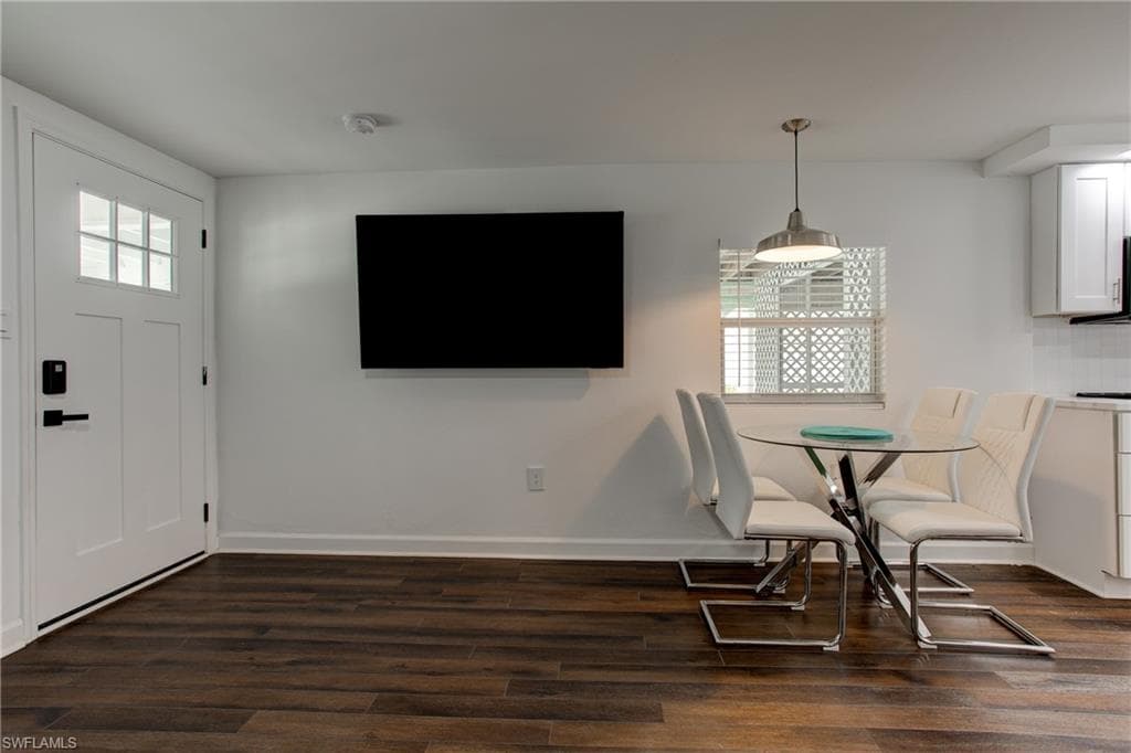 126 Andre Mar DR-6