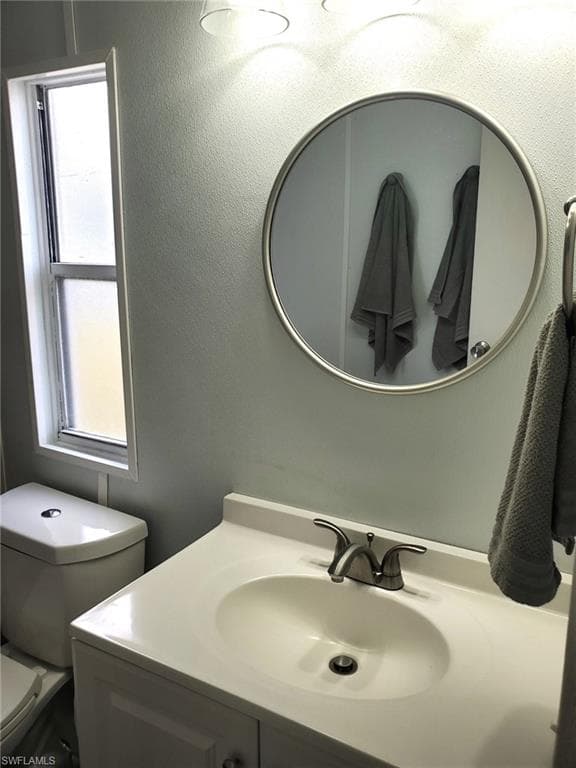 648 Future DR, NORTH FORT MYERS FL 33917-22