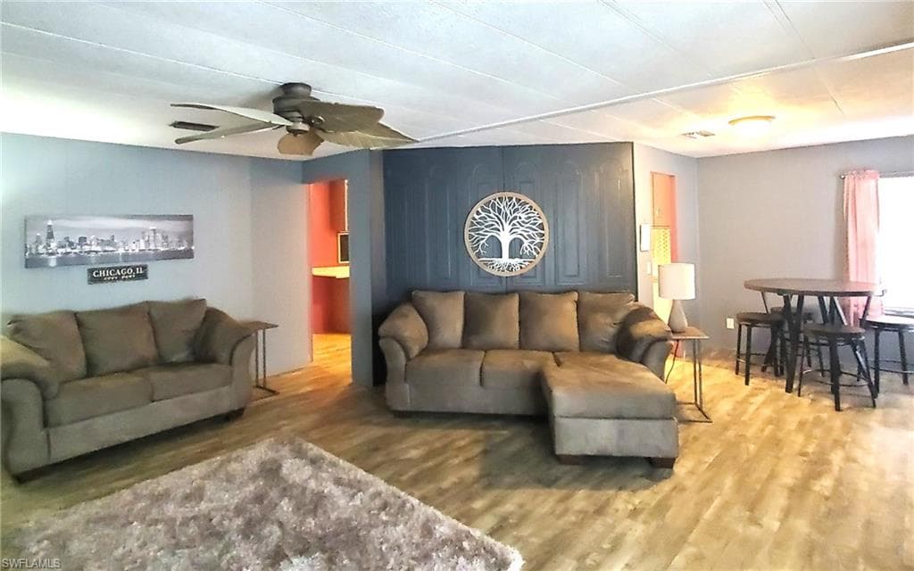 648 Future DR, NORTH FORT MYERS FL 33917-8