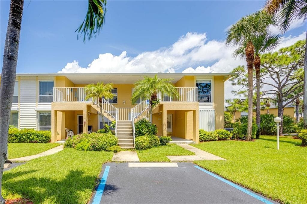 1150 Yesica Ann CIR # A205, NAPLES FL 34110-1