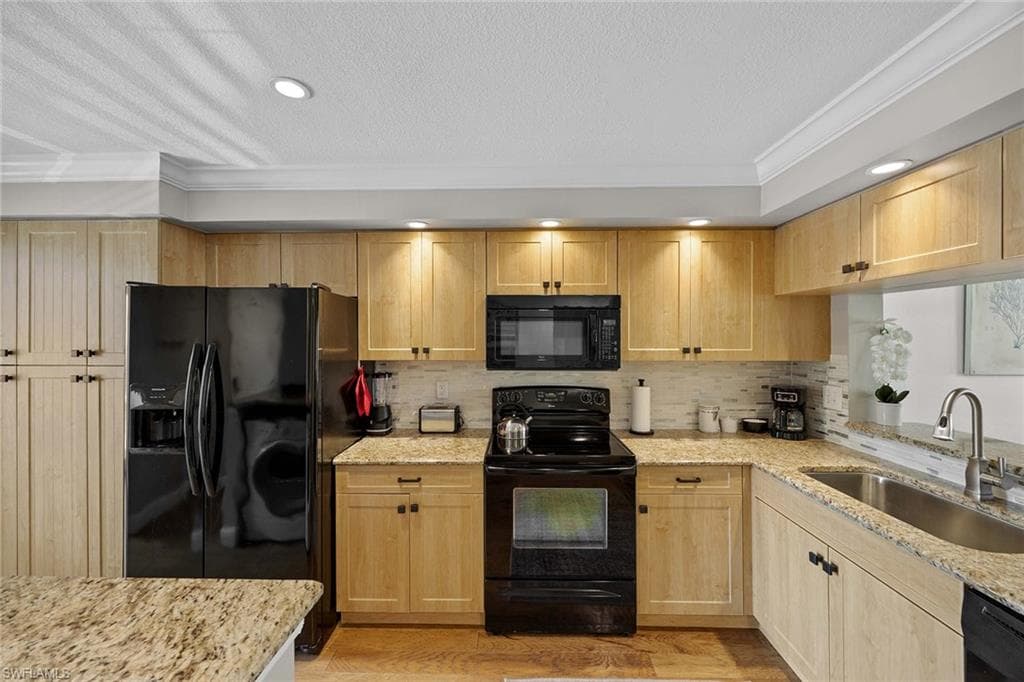 1150 Yesica Ann CIR # A205, NAPLES FL 34110-6