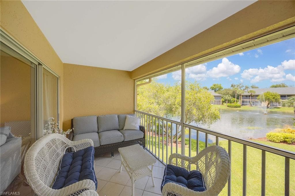 1150 Yesica Ann CIR # A205, NAPLES FL 34110-23