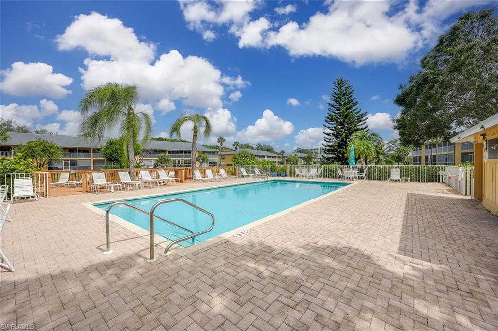 1150 Yesica Ann CIR # A205, NAPLES FL 34110-32