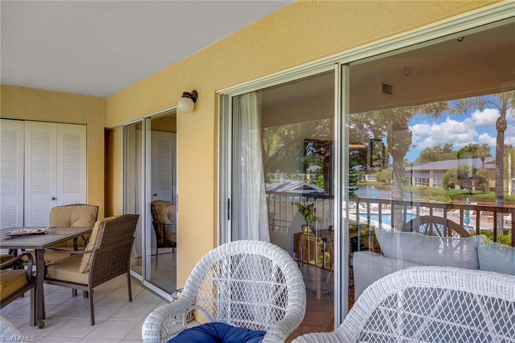 1150 Yesica Ann CIR # A205, NAPLES FL 34110-28
