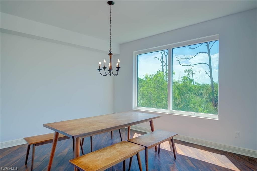 445 Cove Towers DR # 304, NAPLES FL 34110-21