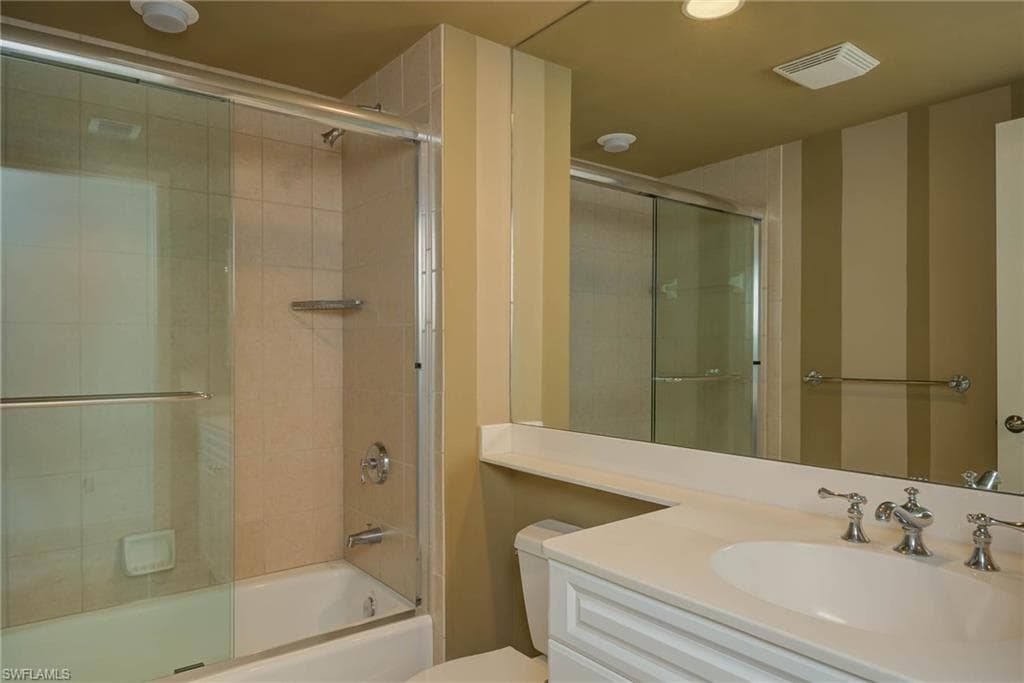 445 Cove Towers DR # 304, NAPLES FL 34110-13