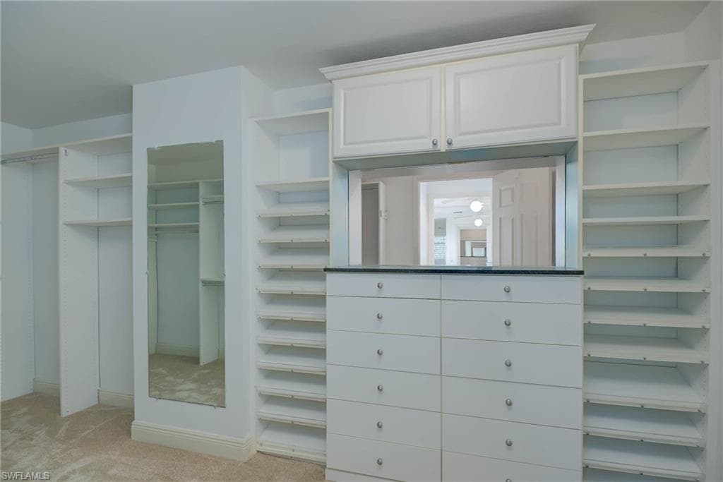 445 Cove Towers DR # 304, NAPLES FL 34110-3