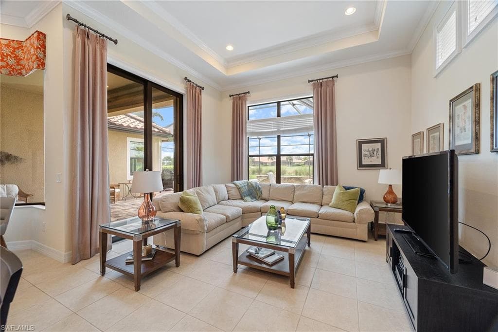 12440 Wisteria DR, NAPLES FL 34120-5