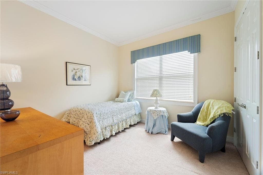 12440 Wisteria DR, NAPLES FL 34120-18