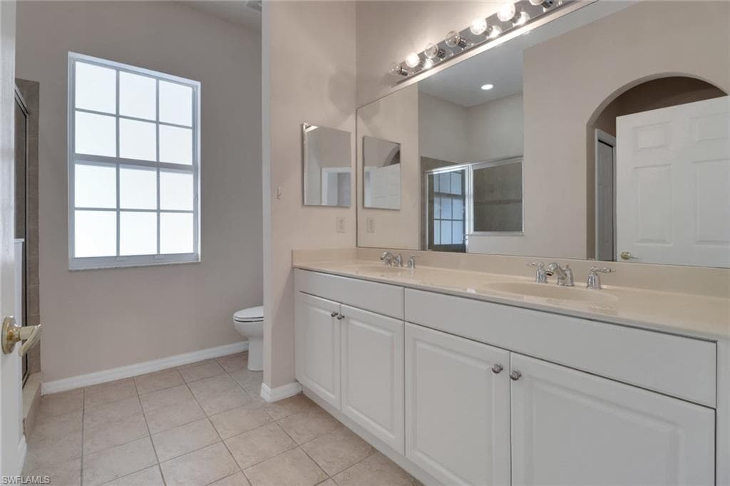 3520 Lansing LOOP # 203, ESTERO FL 33928-15