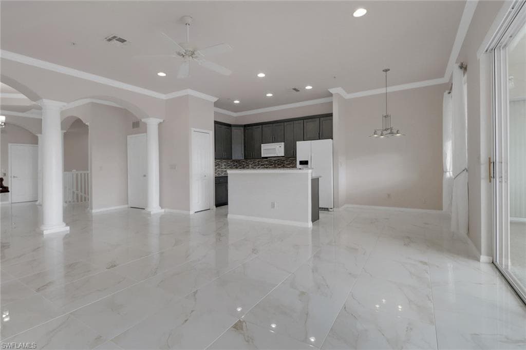 3520 Lansing LOOP # 203, ESTERO FL 33928-4