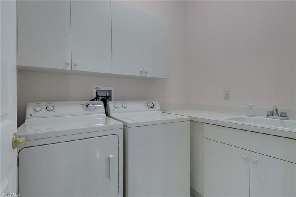 3520 Lansing LOOP # 203, ESTERO FL 33928-18