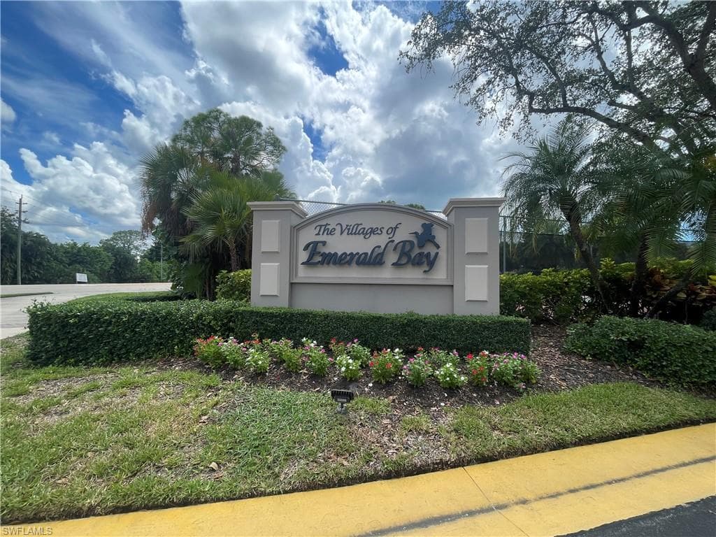 341 Emerald Bay CIR # T5, NAPLES FL 34110-18