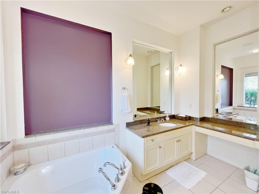 1366 Serrano CIR, NAPLES FL 34105-24