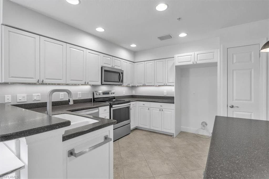 13121 Pebblebrook Point CIR # 102, FORT MYERS FL 33905-10