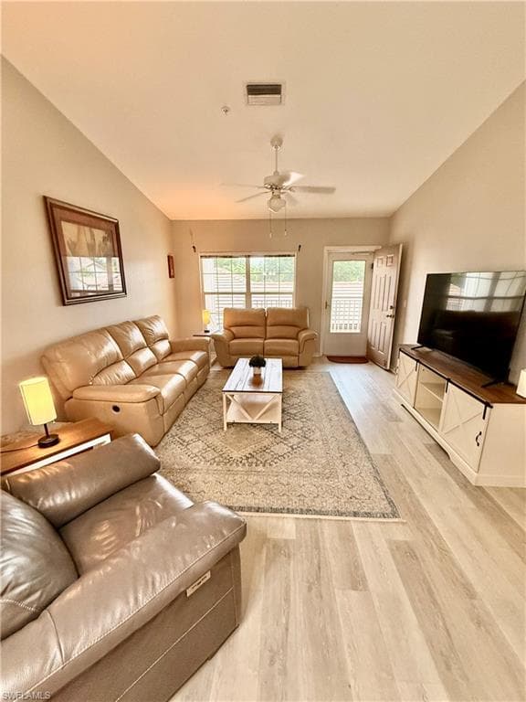 28740 Diamond DR # 204, BONITA SPRINGS FL 34134-1