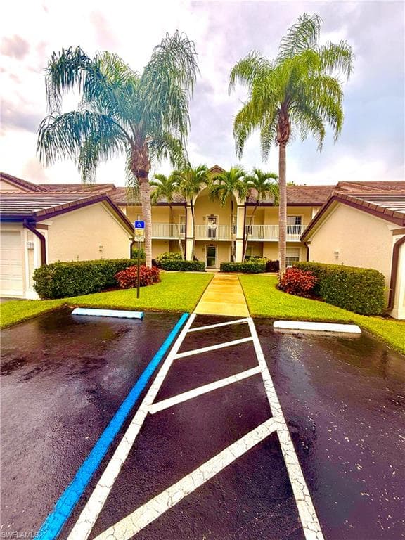 28740 Diamond DR # 204, BONITA SPRINGS FL 34134-15