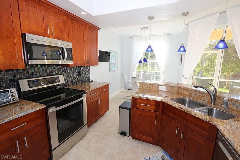 2110 Arielle DR # 103, NAPLES FL 34109-5