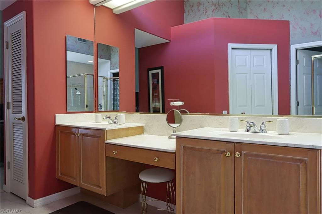 5901 Ashford LN, NAPLES FL 34110-12