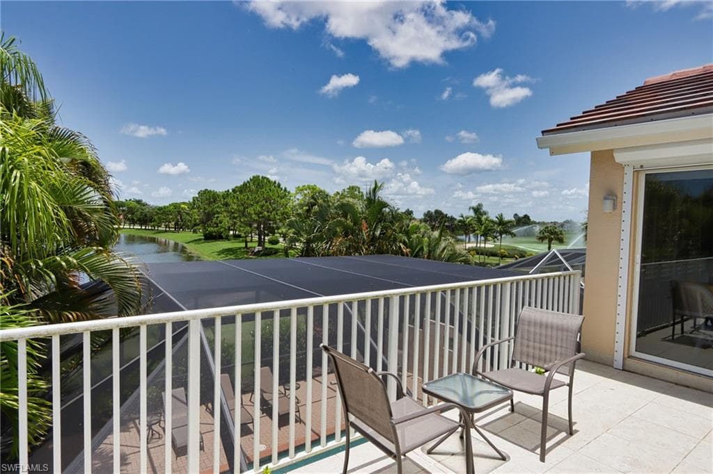 5901 Ashford LN, NAPLES FL 34110-25
