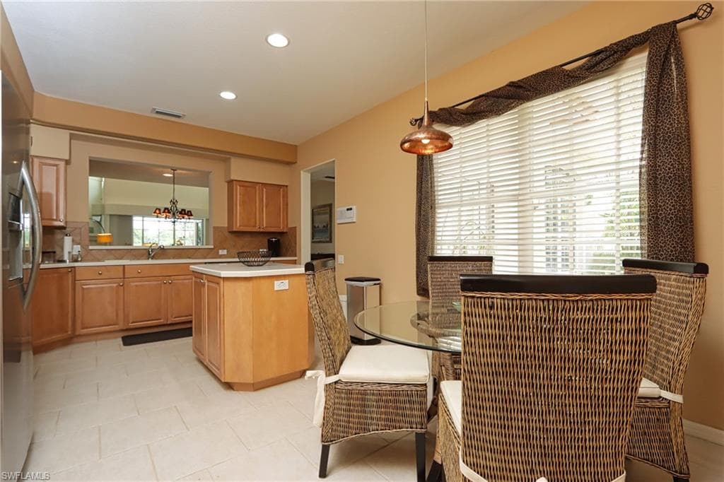 5901 Ashford LN, NAPLES FL 34110-6