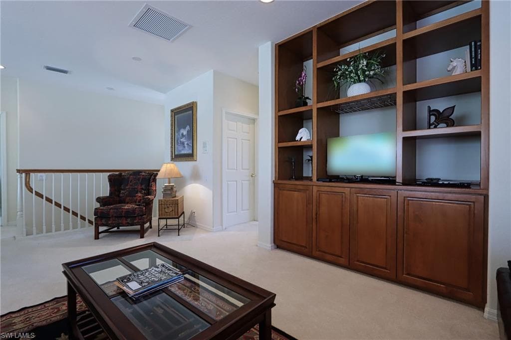 5901 Ashford LN, NAPLES FL 34110-8