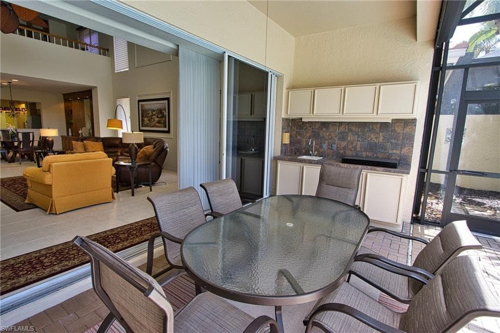 5901 Ashford LN, NAPLES FL 34110-23