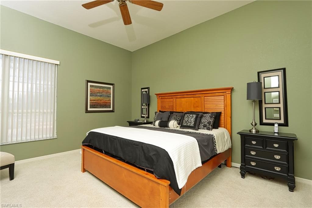 5901 Ashford LN, NAPLES FL 34110-9