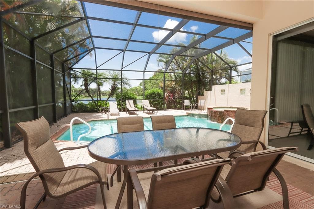 5901 Ashford LN, NAPLES FL 34110-24