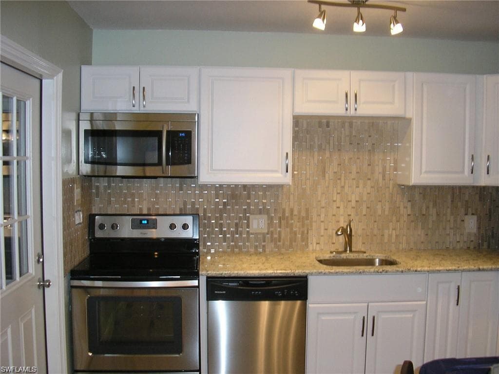 3432 Sacramento WAY, NAPLES FL 34105-5