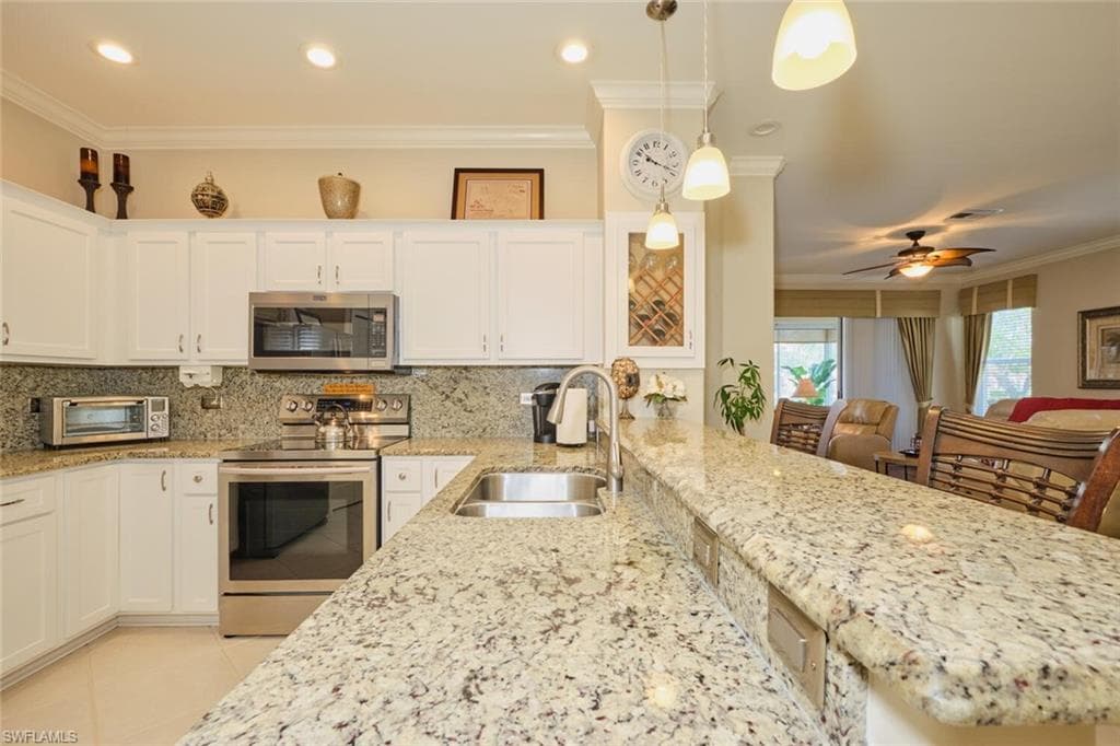 8956 Bristol BEND, FORT MYERS FL 33908-14