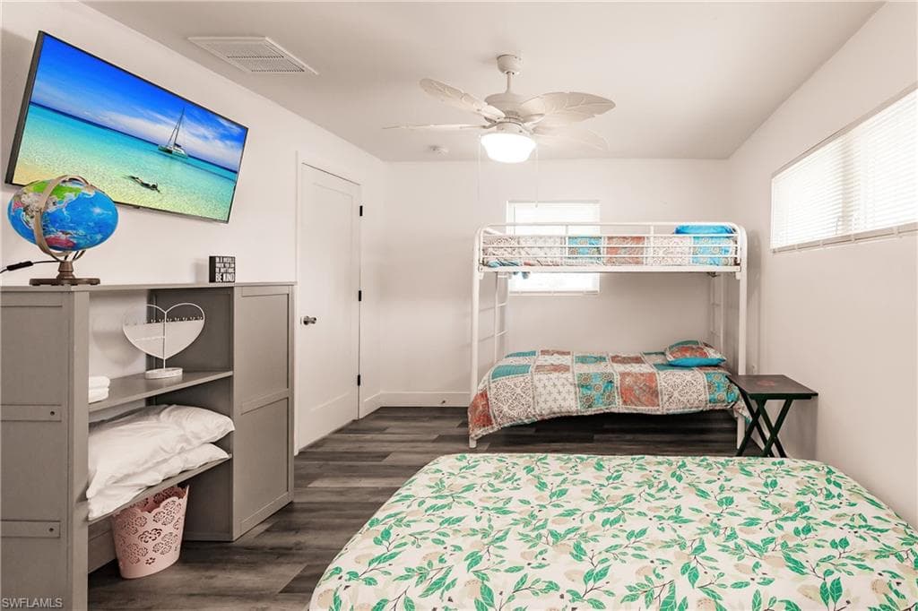 1942 Roseate LN, SANIBEL FL 33957-21