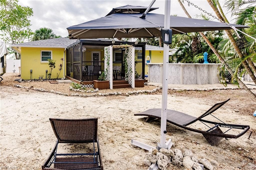 1942 Roseate LN, SANIBEL FL 33957-33