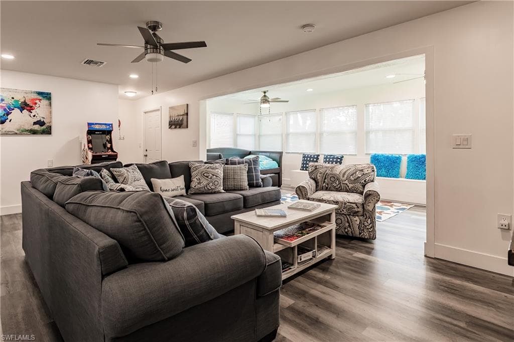 1942 Roseate LN, SANIBEL FL 33957-13