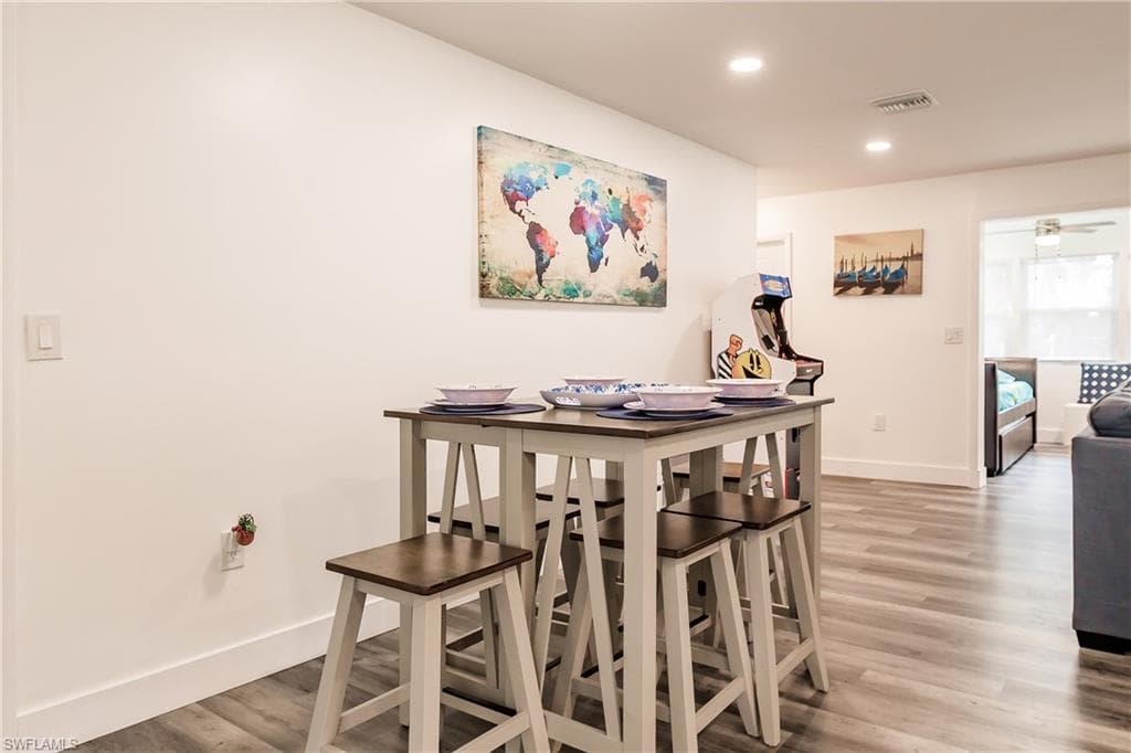 1942 Roseate LN, SANIBEL FL 33957-18