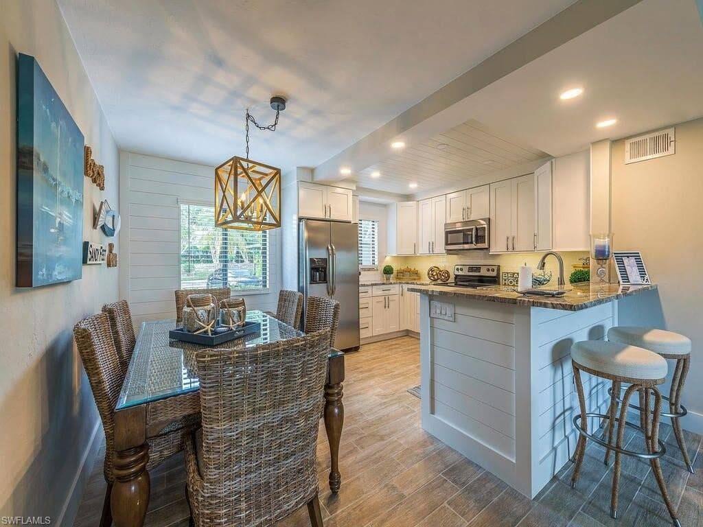 900 Misty Pines CIR # 203, NAPLES FL 34105-1