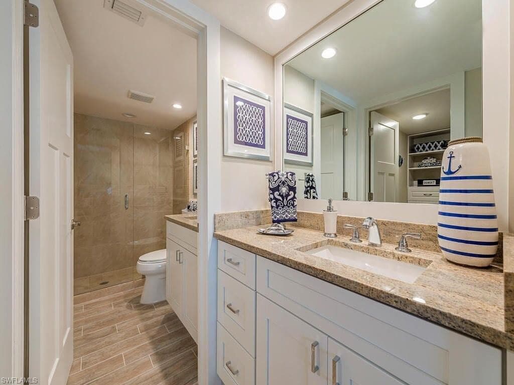 900 Misty Pines CIR # 203, NAPLES FL 34105-8