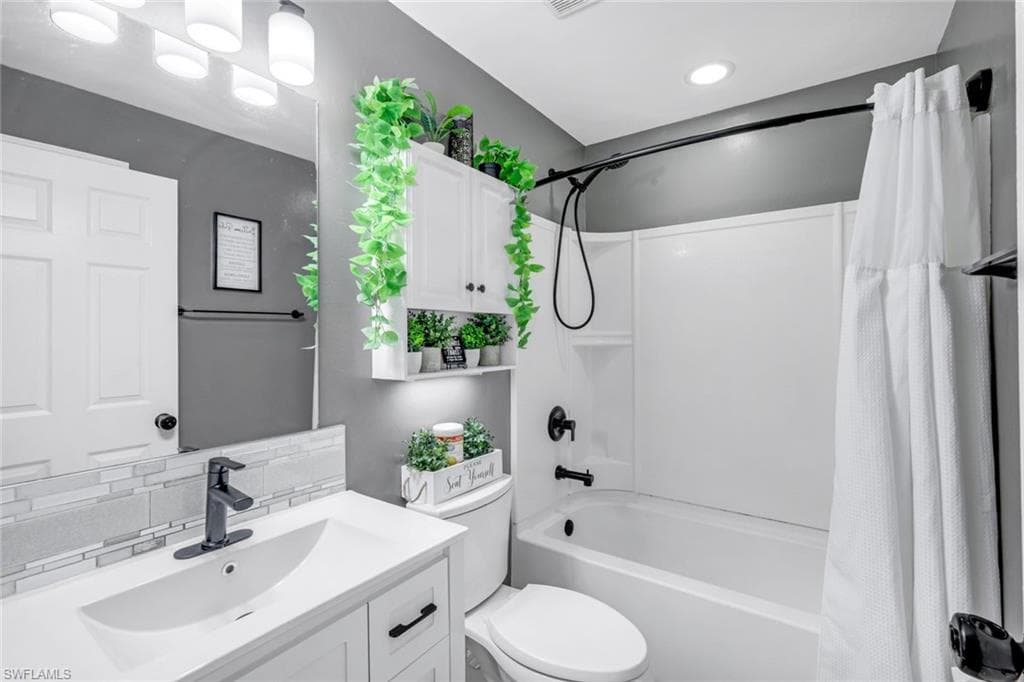 740 Evening Shade LN, LEHIGH ACRES FL 33974-18