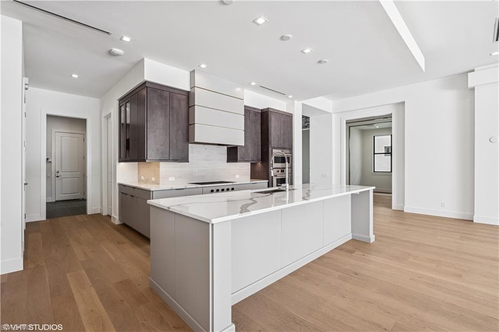 19044 Via Messina WAY, MIROMAR LAKES FL 33913-12