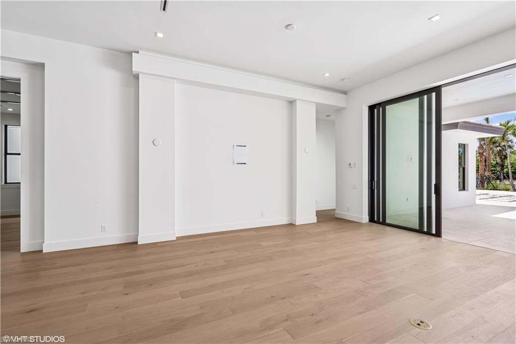 19044 Via Messina WAY, MIROMAR LAKES FL 33913-19