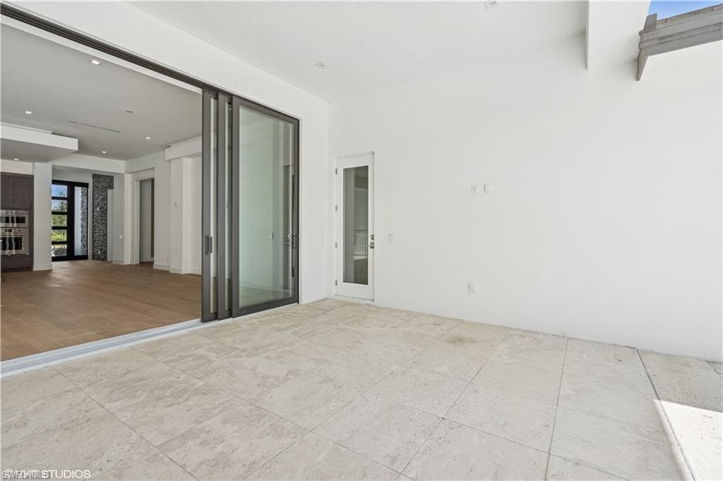 19044 Via Messina WAY, MIROMAR LAKES FL 33913-30