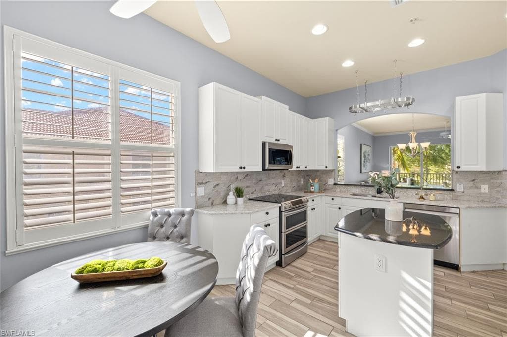 5920 Tarpon Gardens CIR # 201, CAPE CORAL FL 33914-11