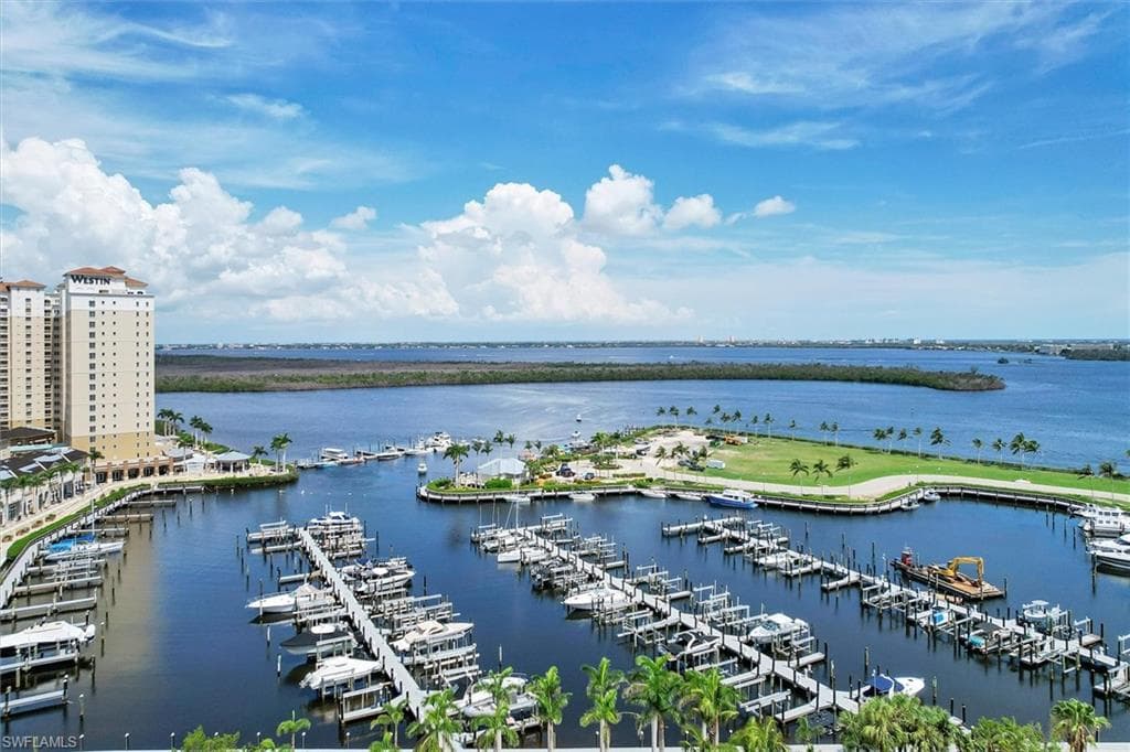 5920 Tarpon Gardens CIR # 201, CAPE CORAL FL 33914-2