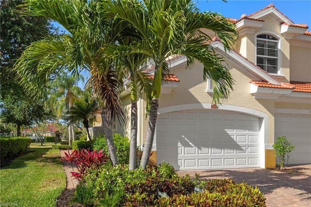 5920 Tarpon Gardens CIR 201-0