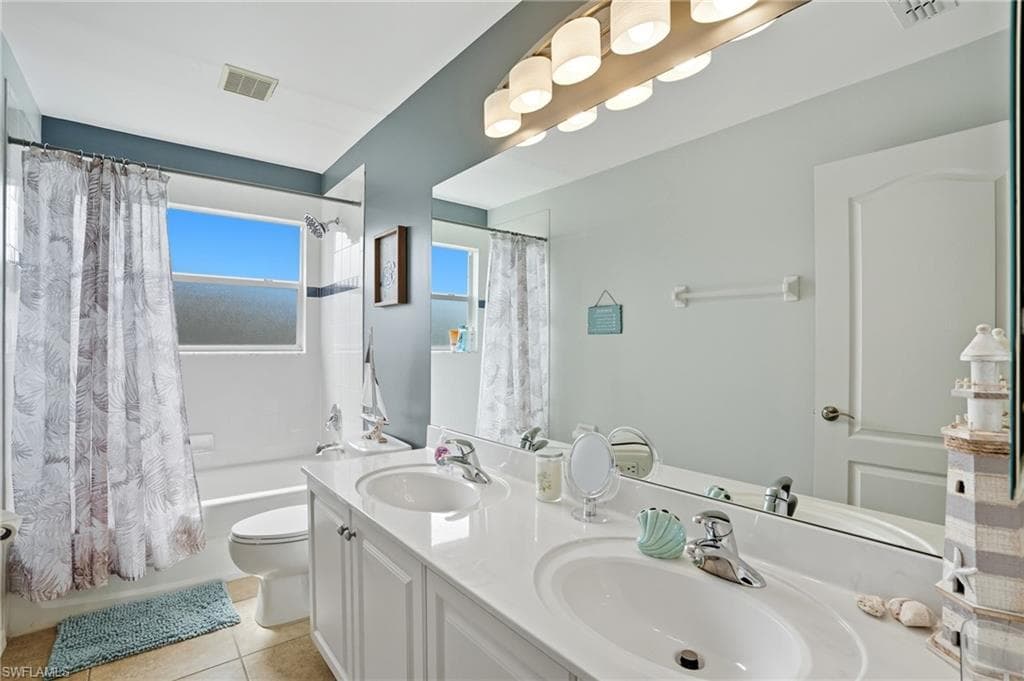 21505 Langholm RUN, ESTERO FL 33928-28